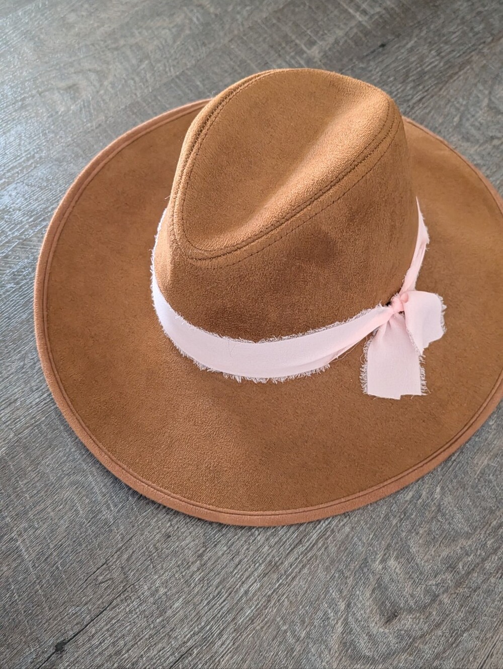 Classic‎ Wide Brim Women's Fedora Hat in Tan with Pink Band